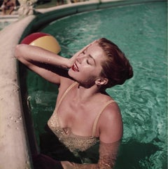Esther Williams - Fotografía digital tipo C de edición limitada con sello del Estado