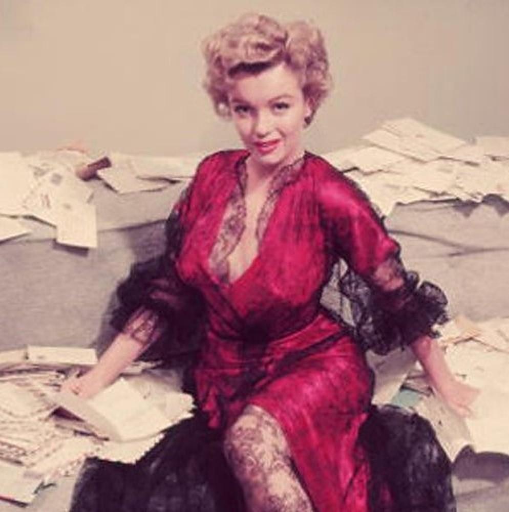 Mail Fan par Slim Aarons - Marilyn Monroe, photographie de portrait en vente 2