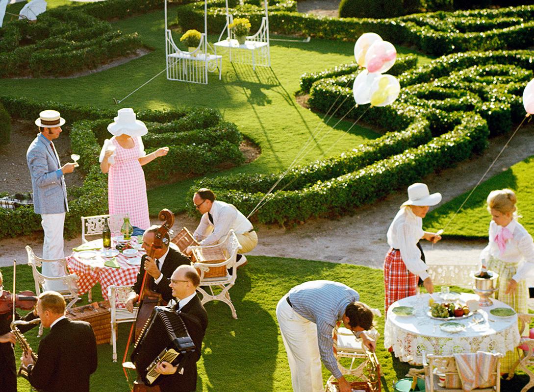 Garden Party Huge Oversize Slim Aarons Edición limitada con sello de la propiedad en venta 1