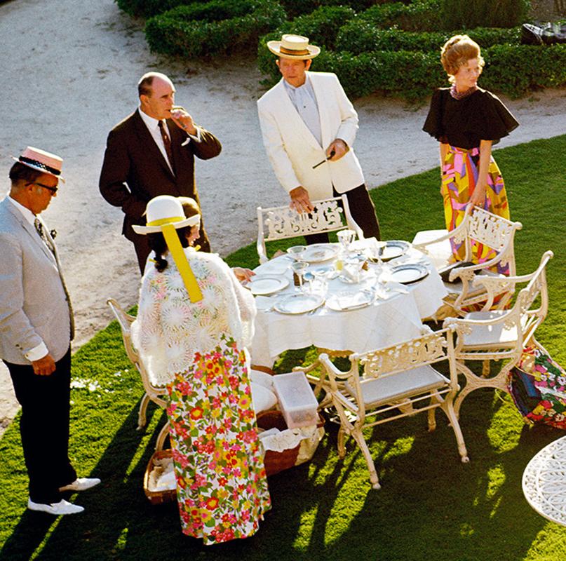 Garden Party Huge Oversize Slim Aarons Edición limitada con sello de la propiedad en venta 3