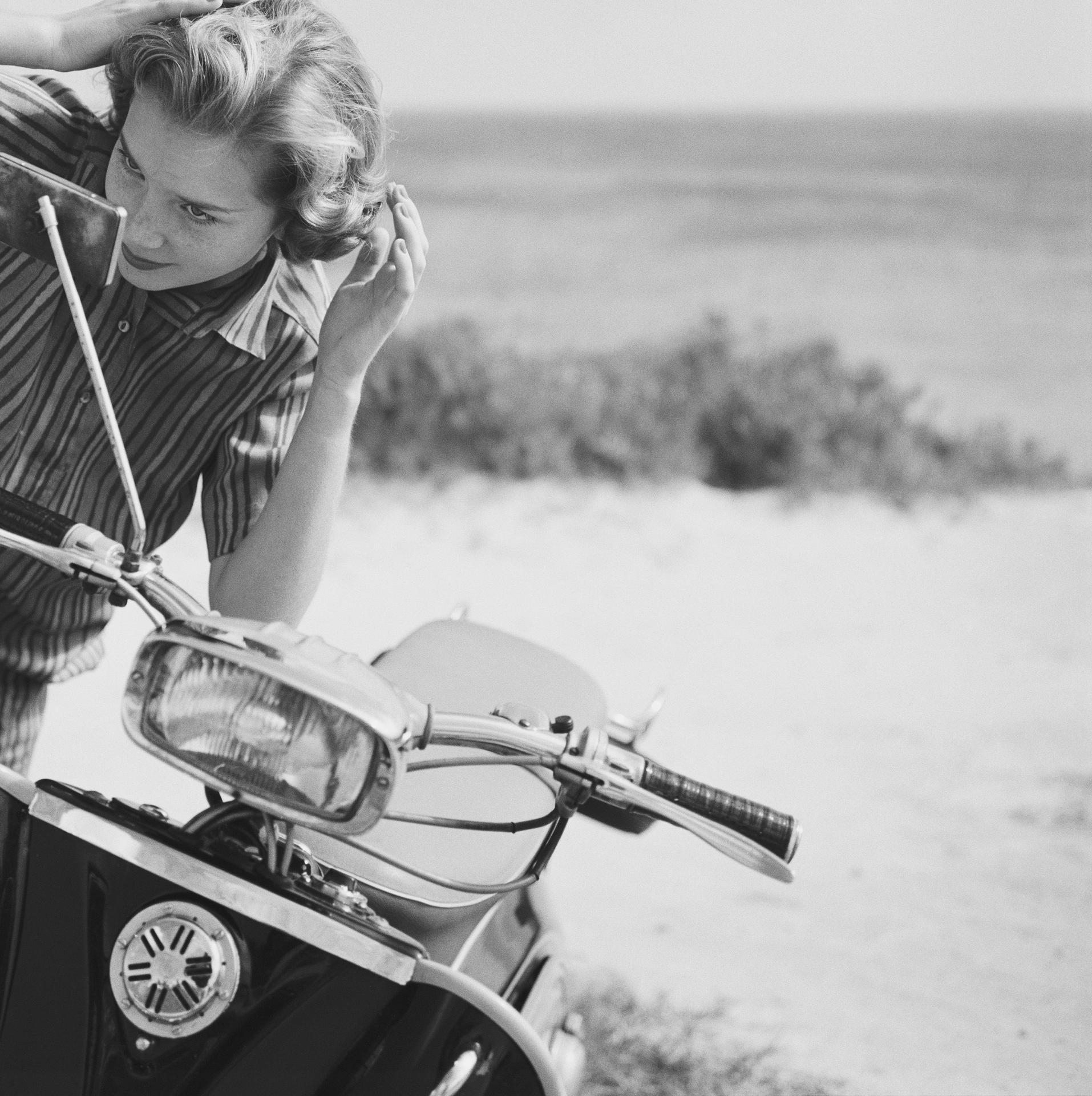 Comprobación del pelo en vacaciones, Bermudas, Edición limitada, Fotografía de retrato en venta 2