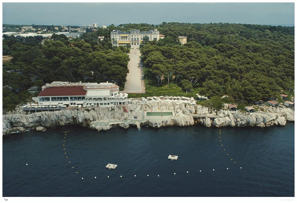 Hôtel Du Cap-Eden-Roc 1976- Slim Aarons Estate Stamped