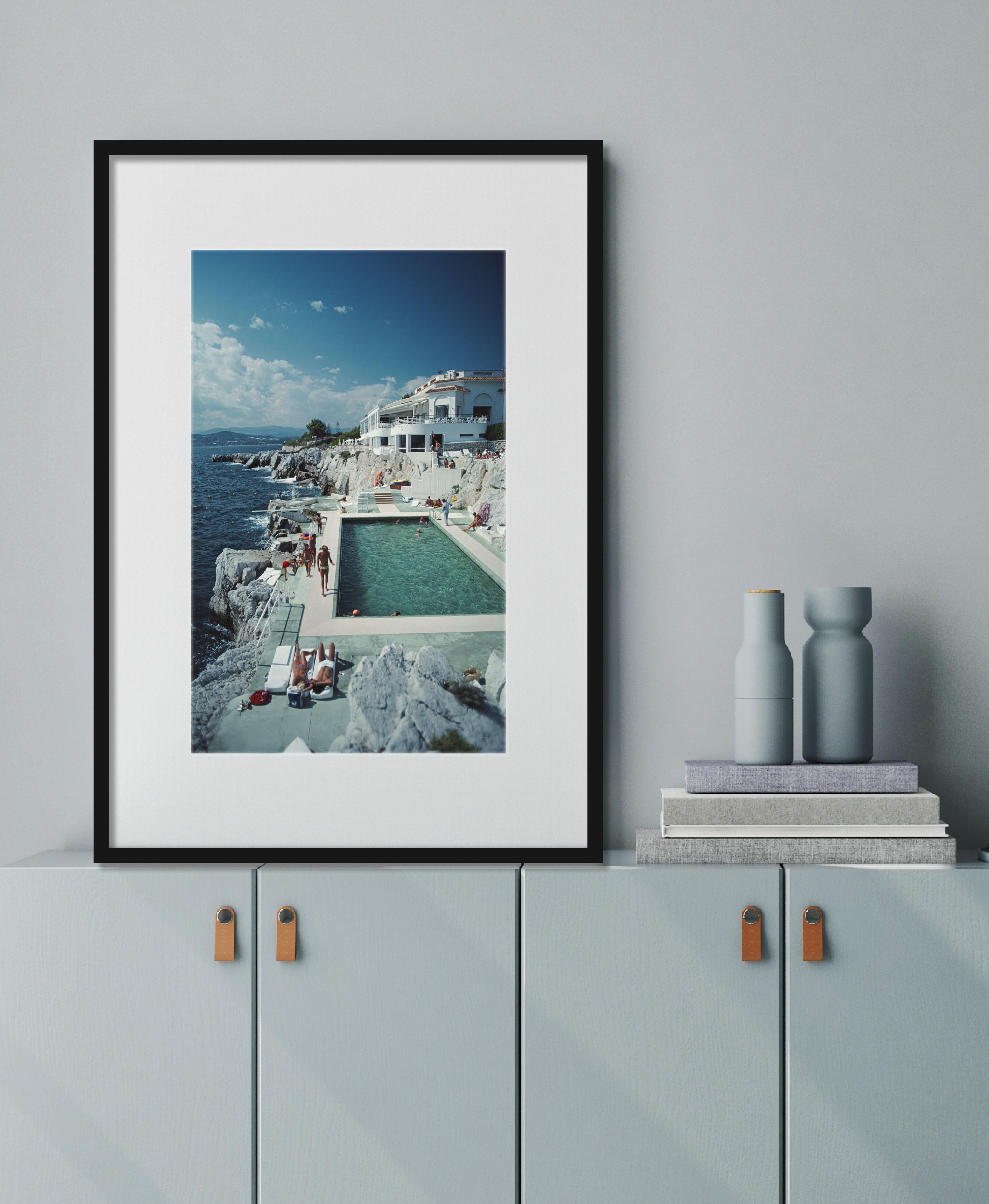Hôtel du Cap Eden-Roc Estate Edition Photograph: Poolside in Antibes - Blue Landscape Photograph by Slim Aarons