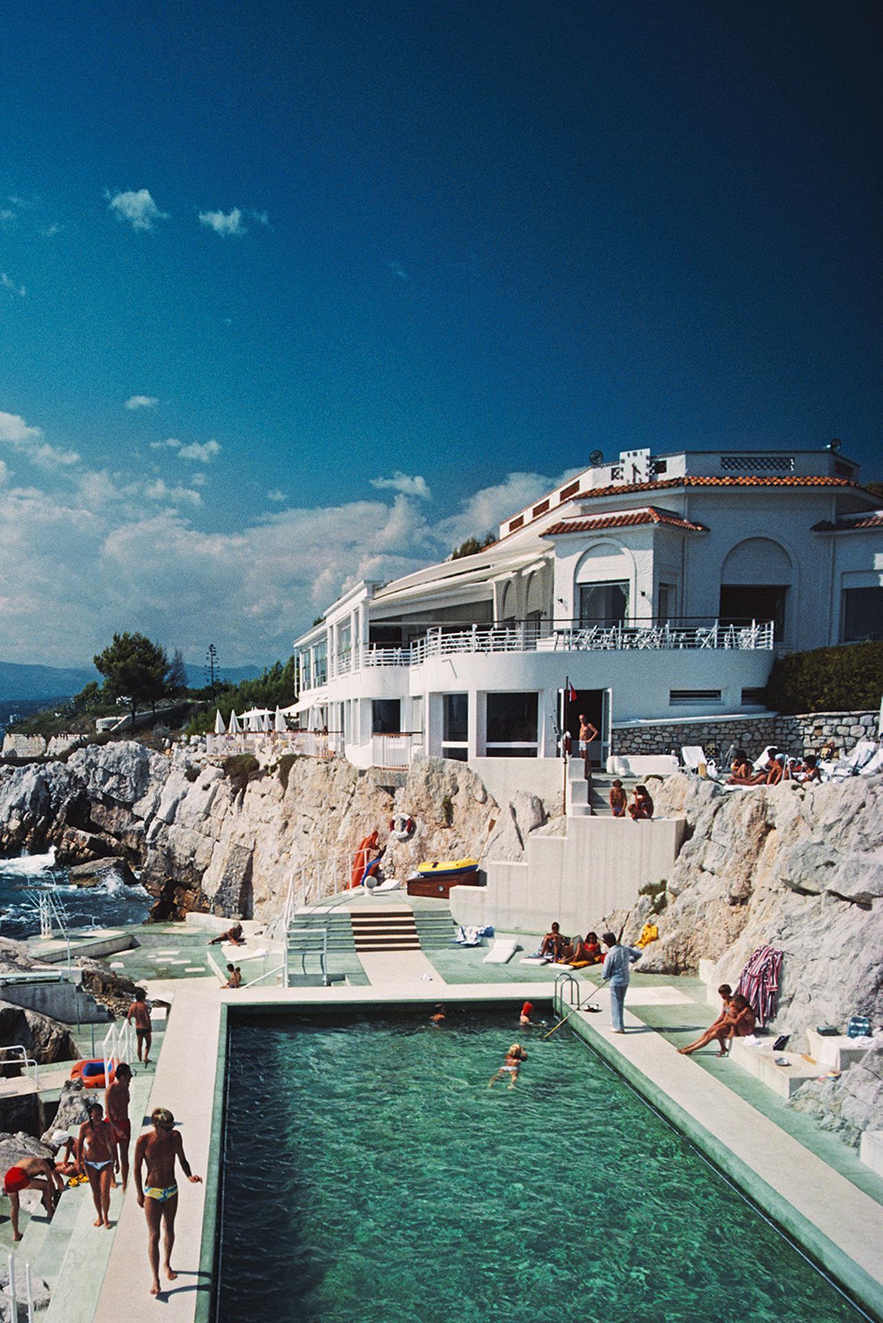 Hôtel du Cap Eden-Roc, Estate Edition Photograph, Poolside in Antibes For Sale 3