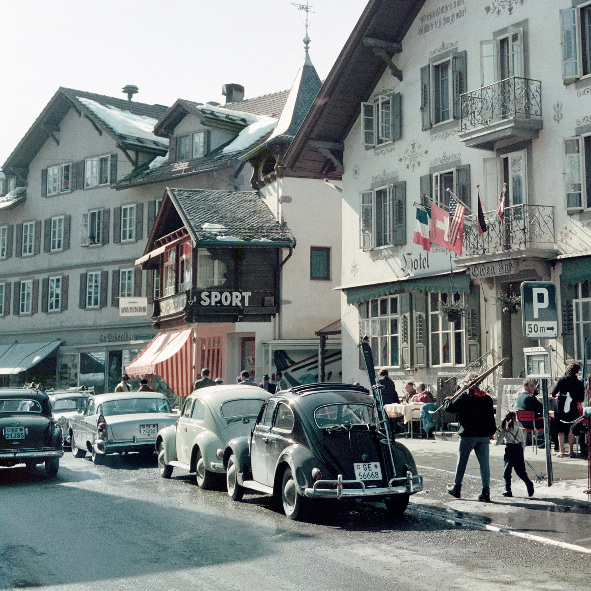 Hotel Olden, Gstaad, Estate Edition, Fotografia di paesaggio urbano in vendita 1