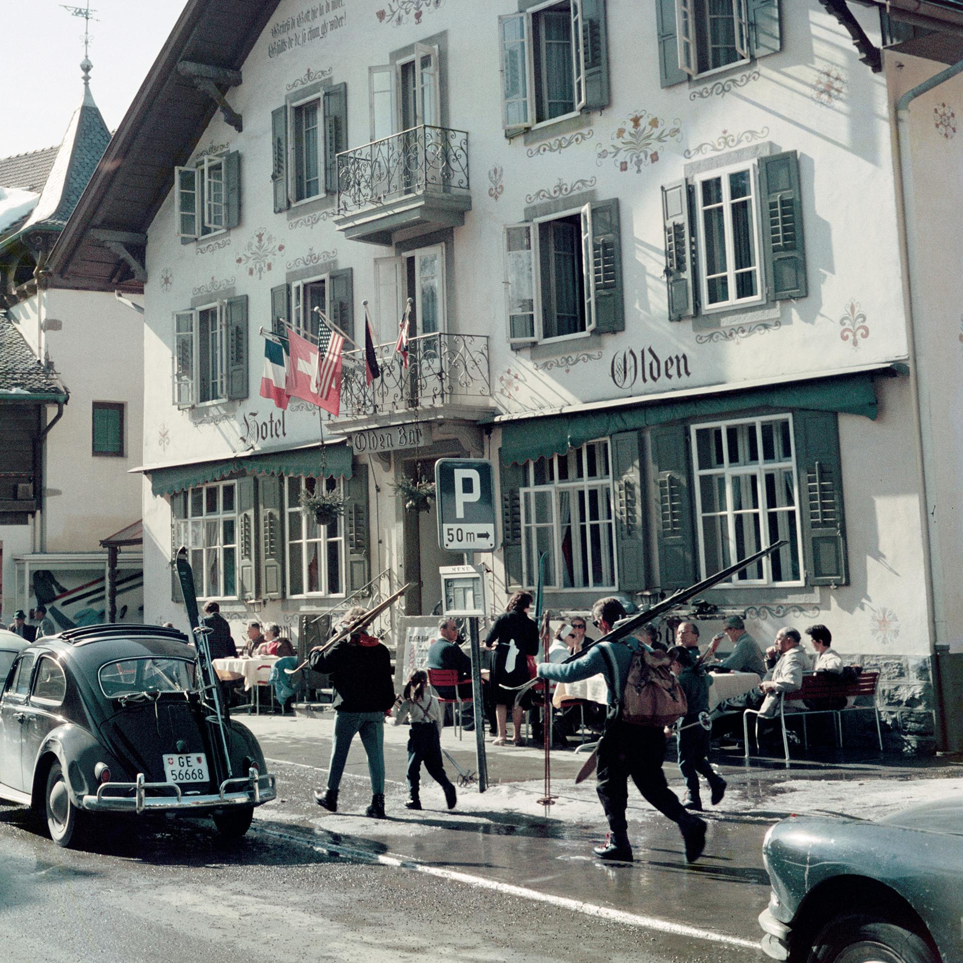Hotel Olden, Gstaad, Estate Edition, Fotografia di paesaggio urbano in vendita 2