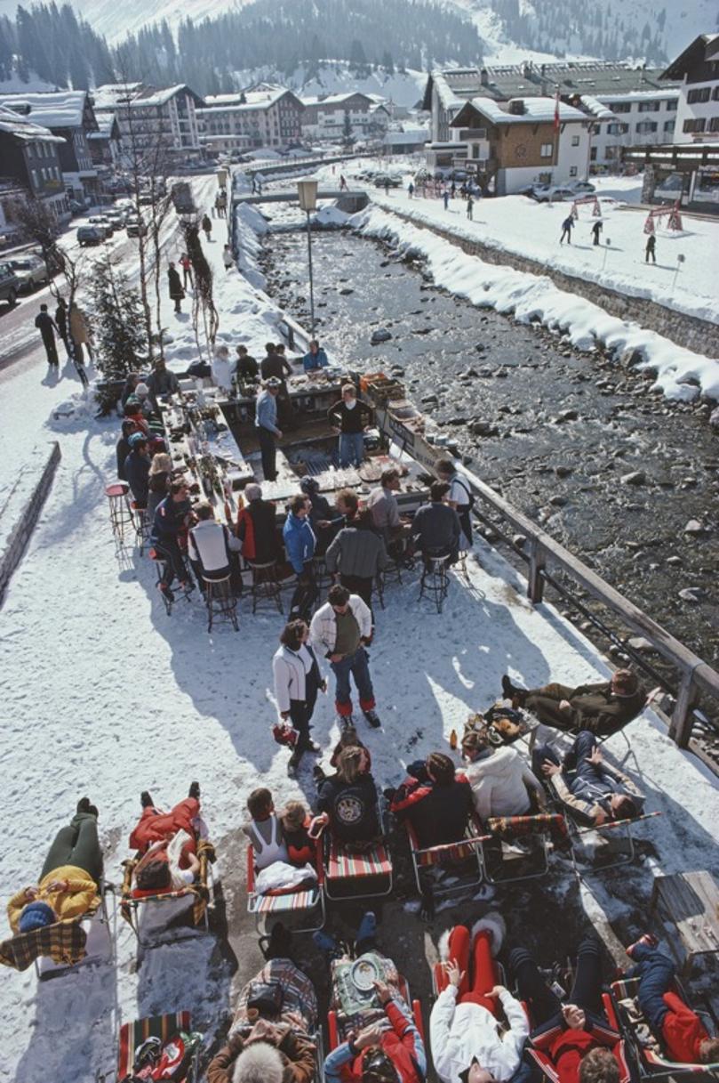 Ice Bar Slim Aarons - Imprimé estampillé de la succession