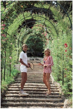 Jack e GeeGee Entz sui gradini ricoperti di rose, Tivoli