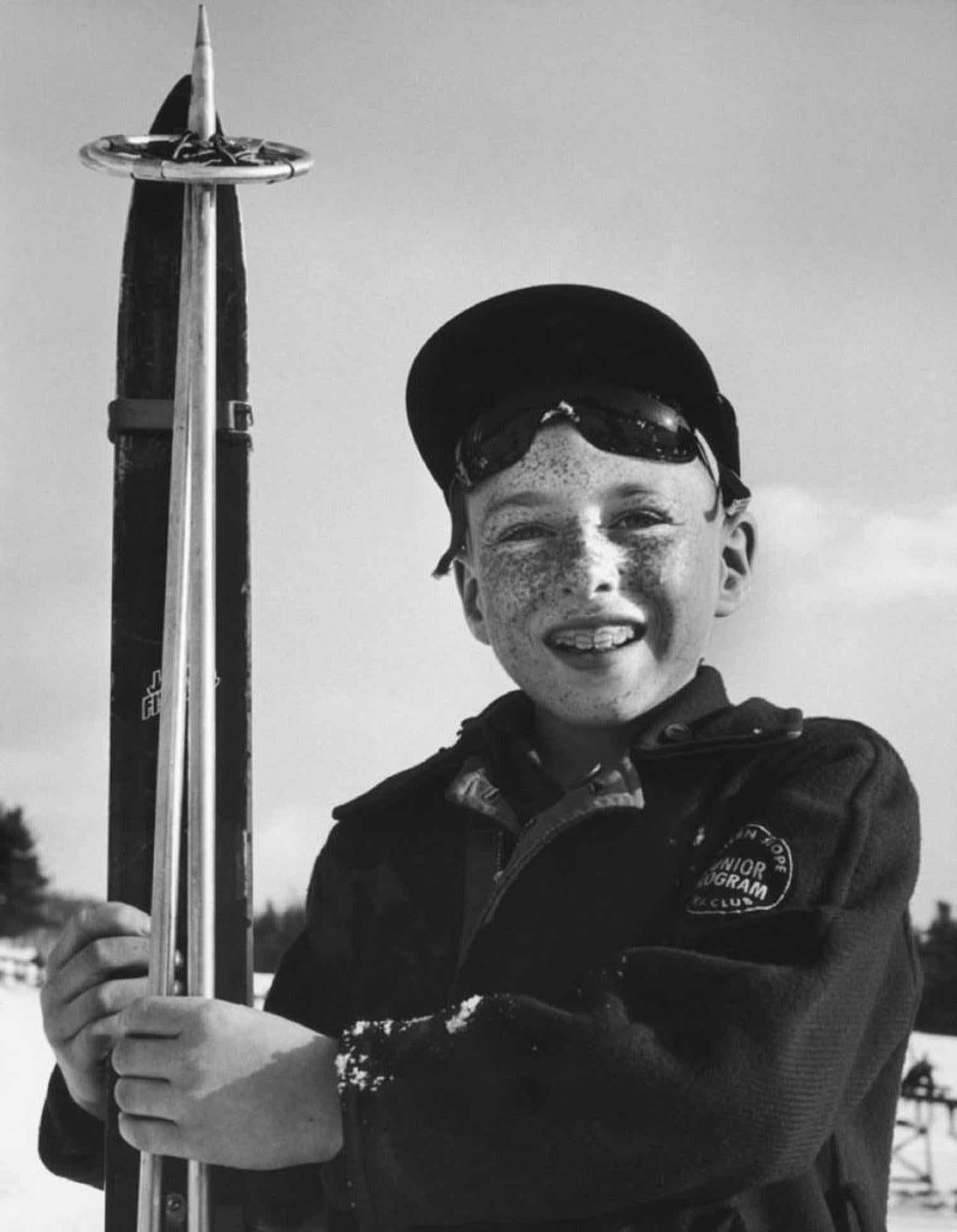 'Junior Skier (New England Skiing)' 1955 Slim Aarons Limited Estate Edition

A freckled member of the Junior Skiing Program in North Conway, New Hampshire, 1955. 

Silver Gelatin Fibre Print
Produced from the original negative
Certificate of