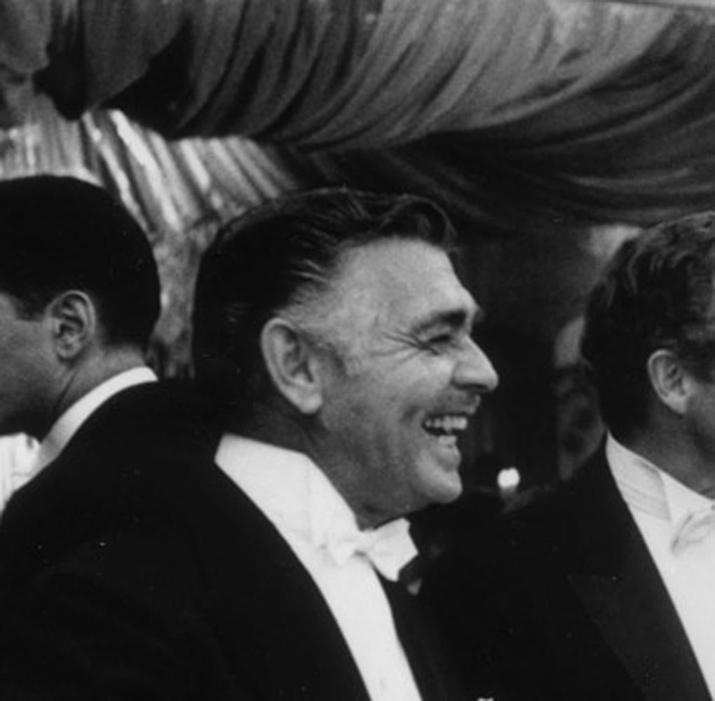 Reyes de Hollywood (Clark Gable, Gary Cooper, James Stewart, Van Heflin) - Black and White Photograph Negro de Slim Aarons