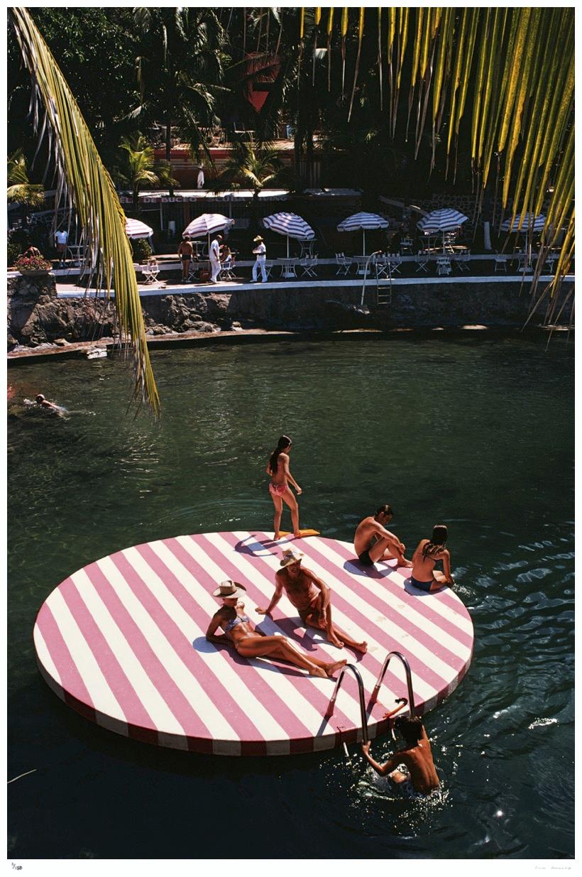 La Concha Beach Club 1975 - Slim Aarons Nachlass gestempelt

Badegäste im La Concha Beach Club, Acapulco, Mexiko, Februar 1975.

60 x 40" Zoll / 152 x 102 cm Papierformat 

Nachlassgestempelte Collection
S Ausgabe bis 150 

Foto: Slim