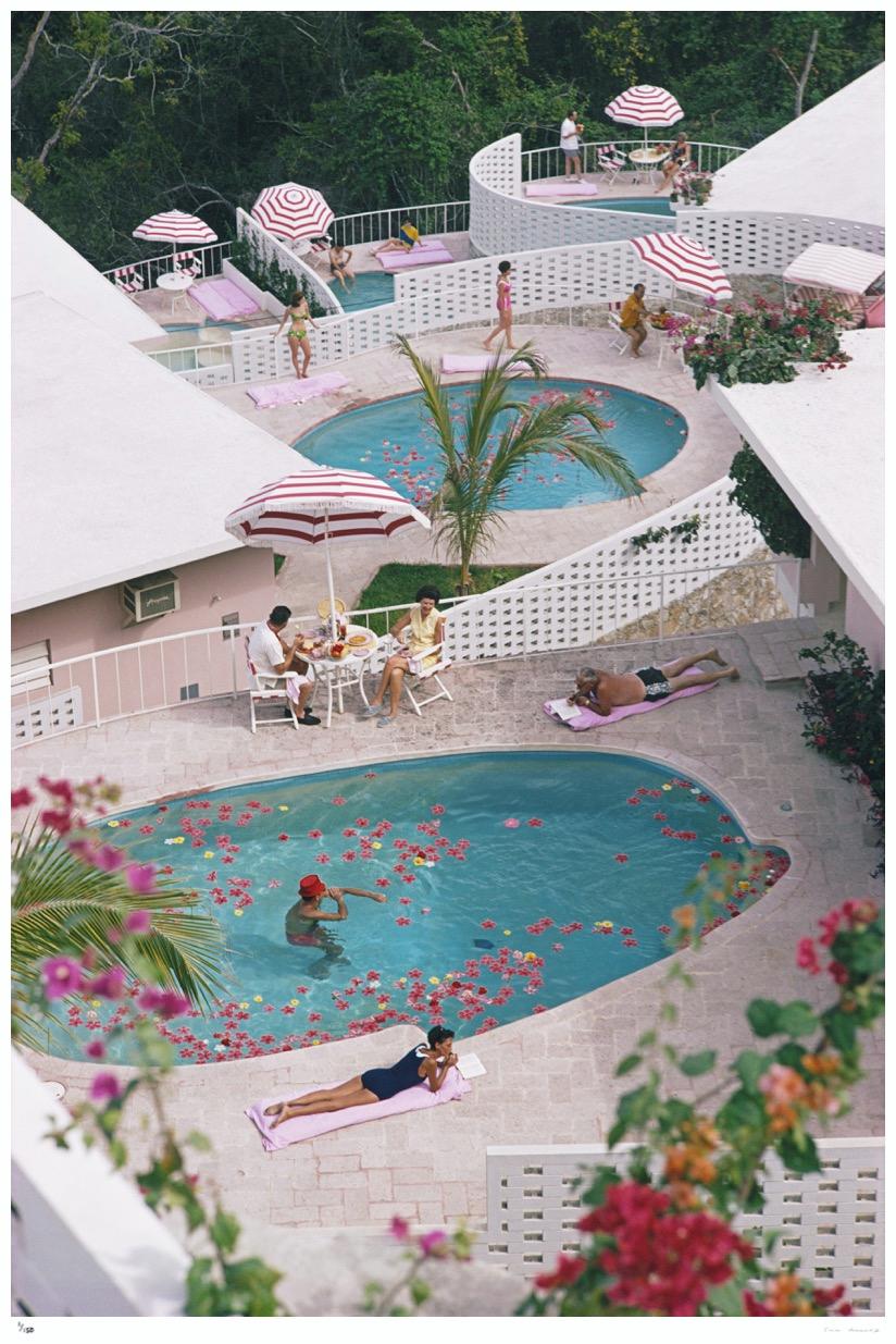 Hôtel Las Brisas 1968 - Slim Aarons Estate Stamped