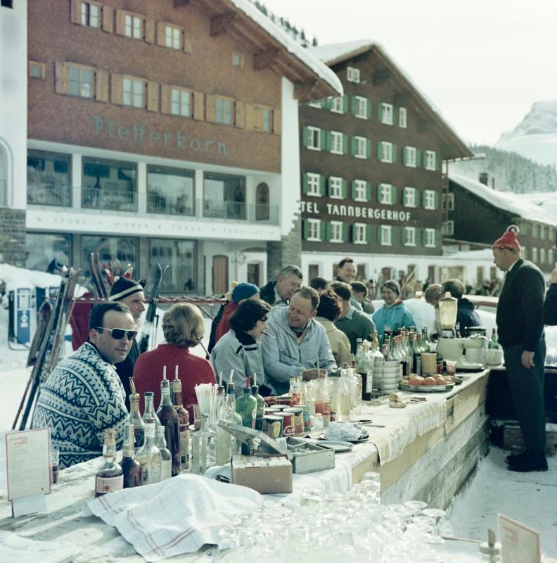 Slim Aarons Color Photograph - Lech Ice Bar (1960) Limited Estate Stamped - Grande XL