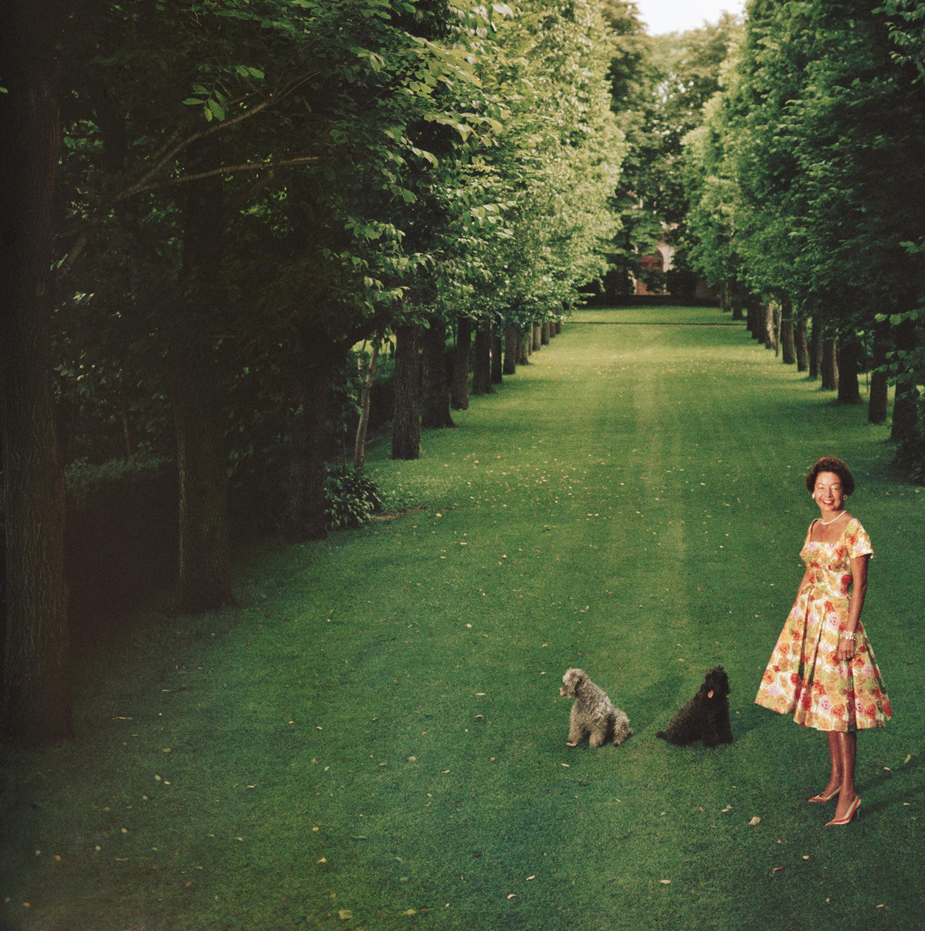 Mme A. Watson Armour III, Illinois, Estate Edition, Photographie de portrait en vente 4