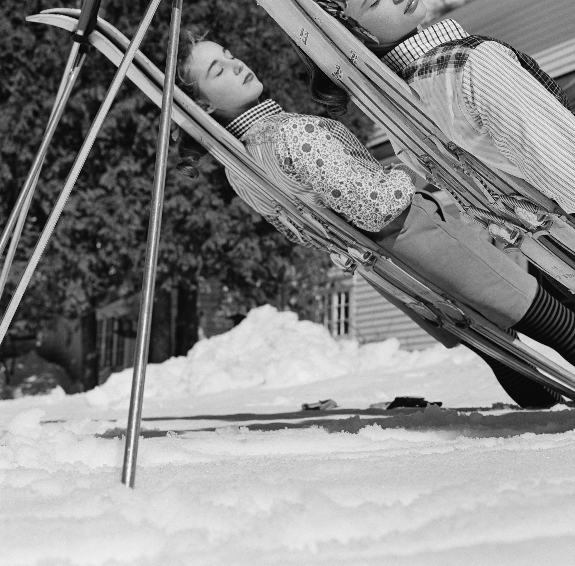 New England Skiing, Estate Edition, Midcentury New Hampshire Snowscape (Paysage de neige du New Hampshire du milieu du siècle) en vente 2