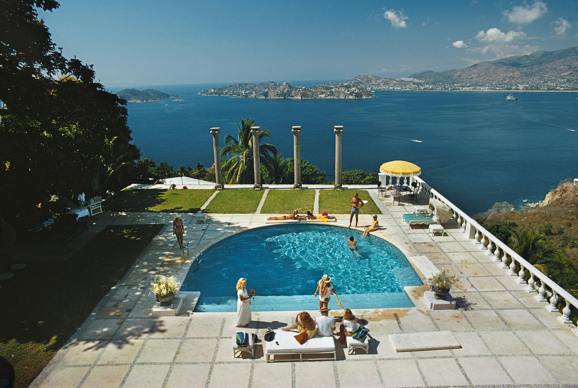 Nirvana Slim Aarons Estate Stamped Print (imprimé estampillé)