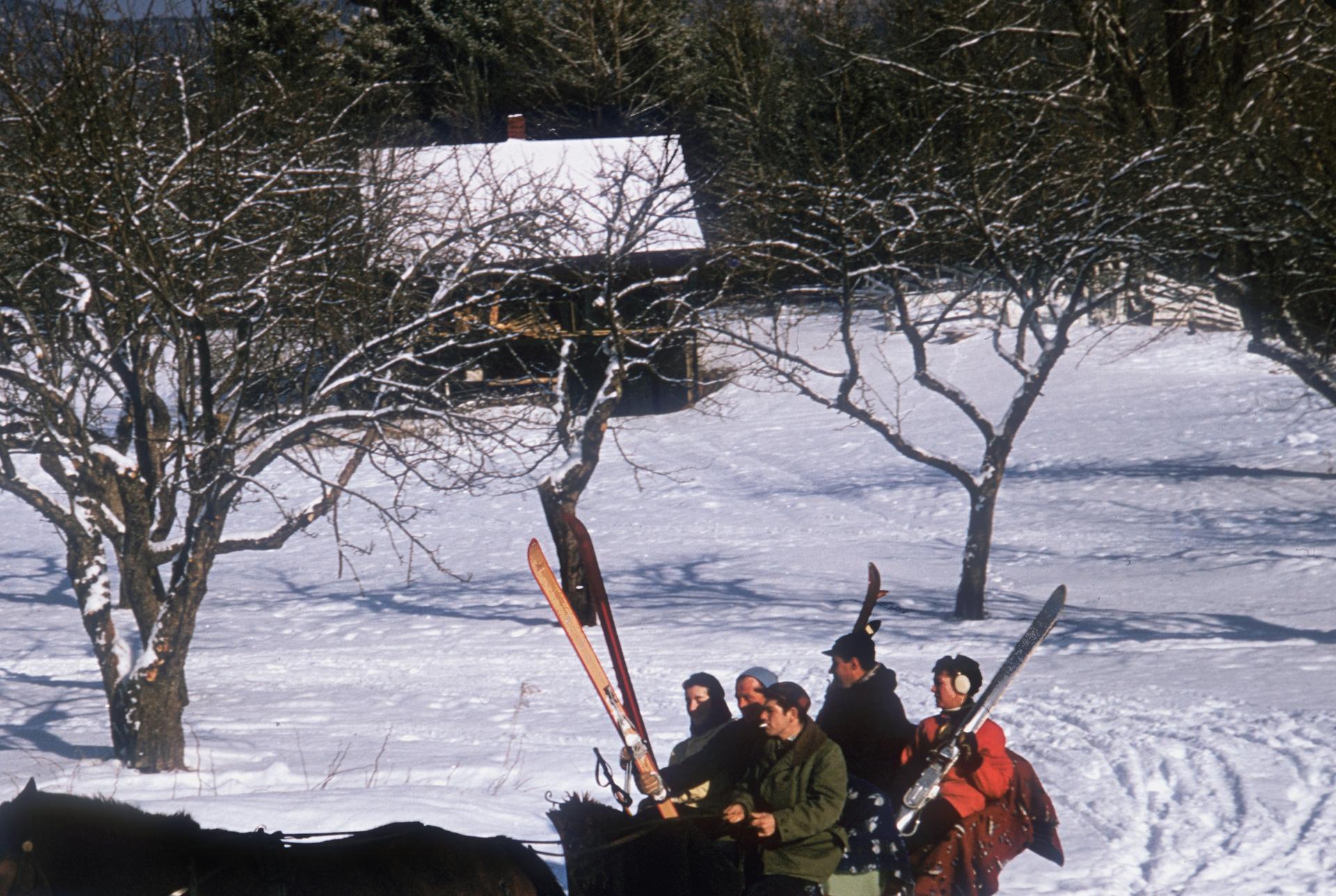 Trineo de North Conway, New Hampshire, Estate Edition, Fotografía de paisaje invernal en venta 2