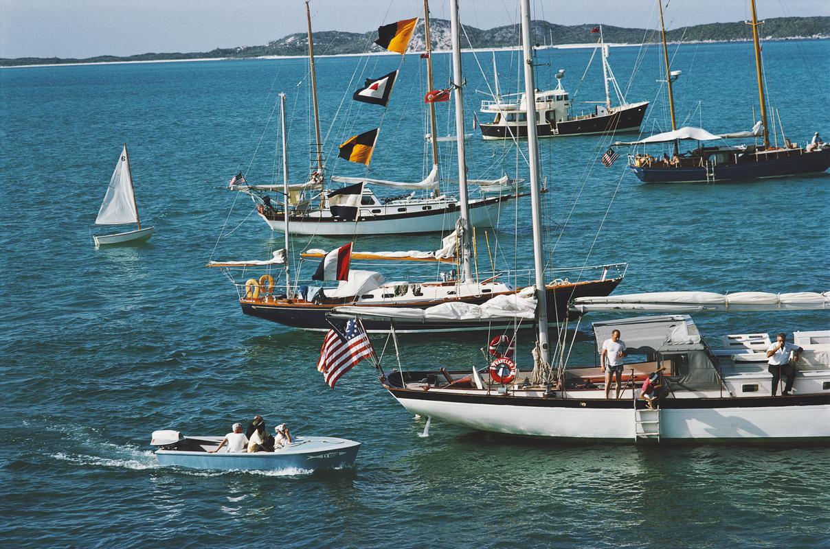 'Out Islands' 

Sailing boats in the Out Islands of the Bahamas, April 1964.

Paper Size  24x20 inches / 60 x 50 cm 
 
Estate Stamped Collection Edition to 150 

Photo by Slim Aarons

Printed in 2025

Limited to 150 prints only (regardless of paper