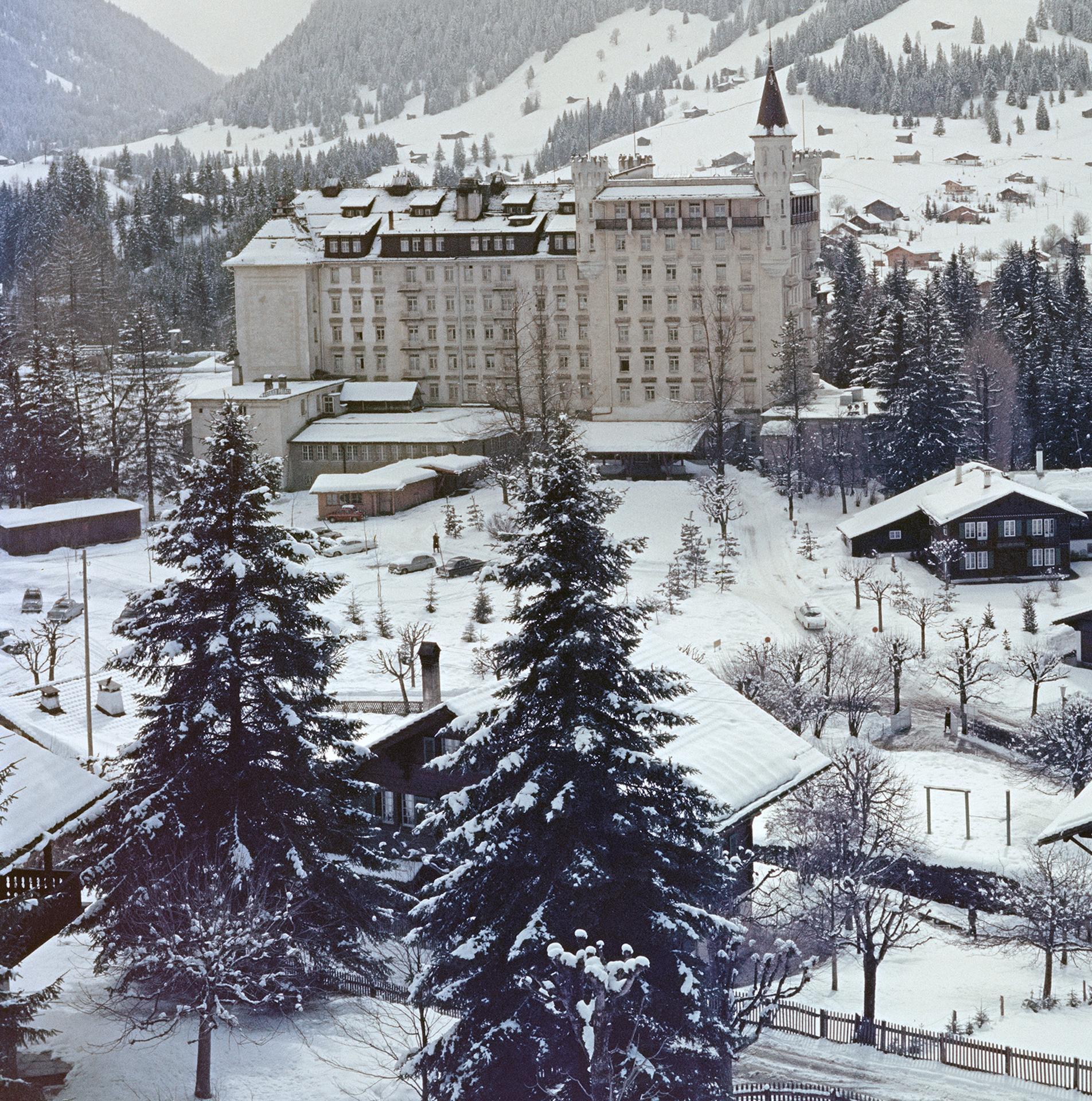 Hotel Palace, Gstaad, Edición Estate, Fotografía de paisaje en venta 2