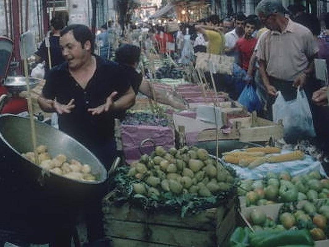 Palermo Market by Slim Aarons For Sale 1