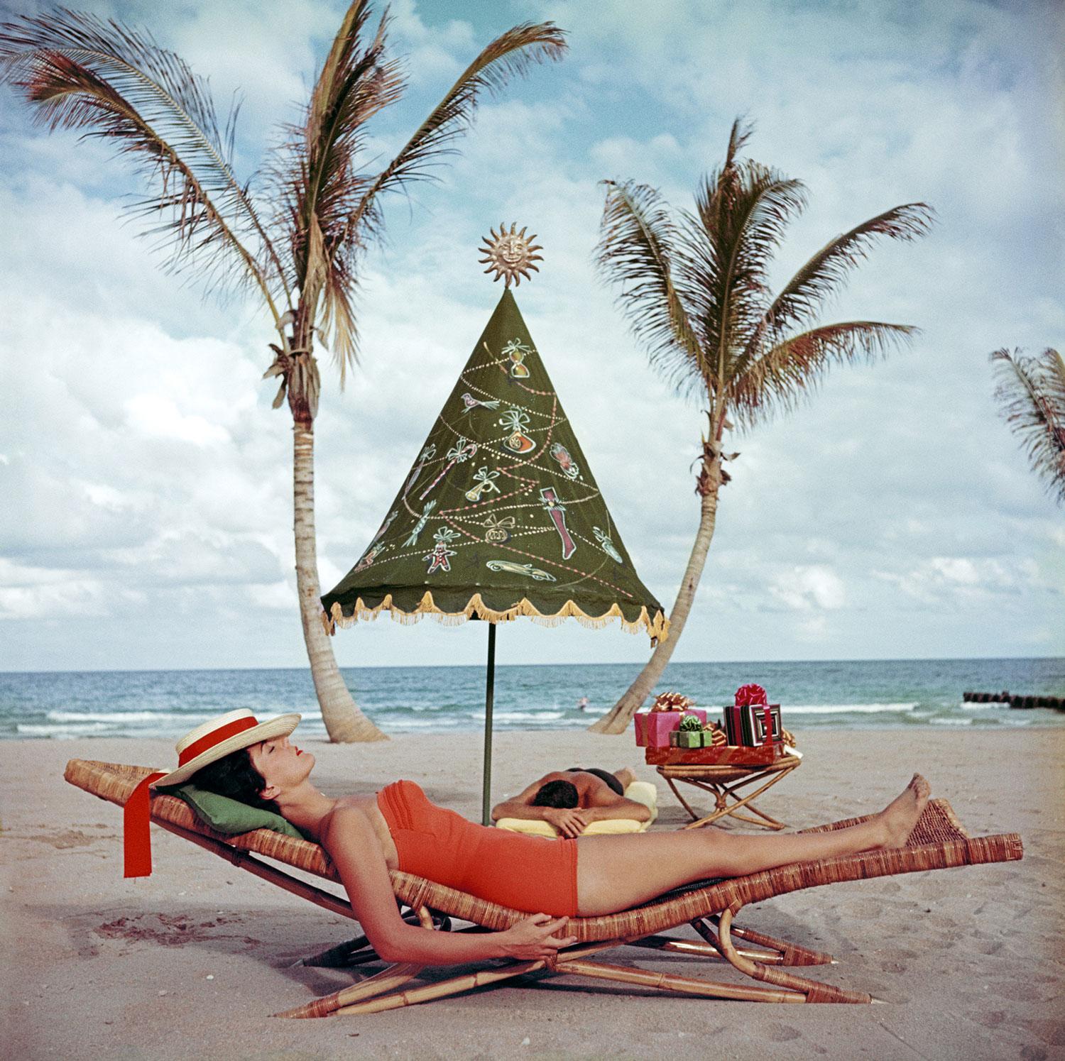 Slim Aarons Landscape Photograph - Palm Beach Christmas Holiday - Mid-century Modern Photography