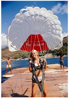 Parapendio 1968 - Slim Aarons timbrato dalla casa madre