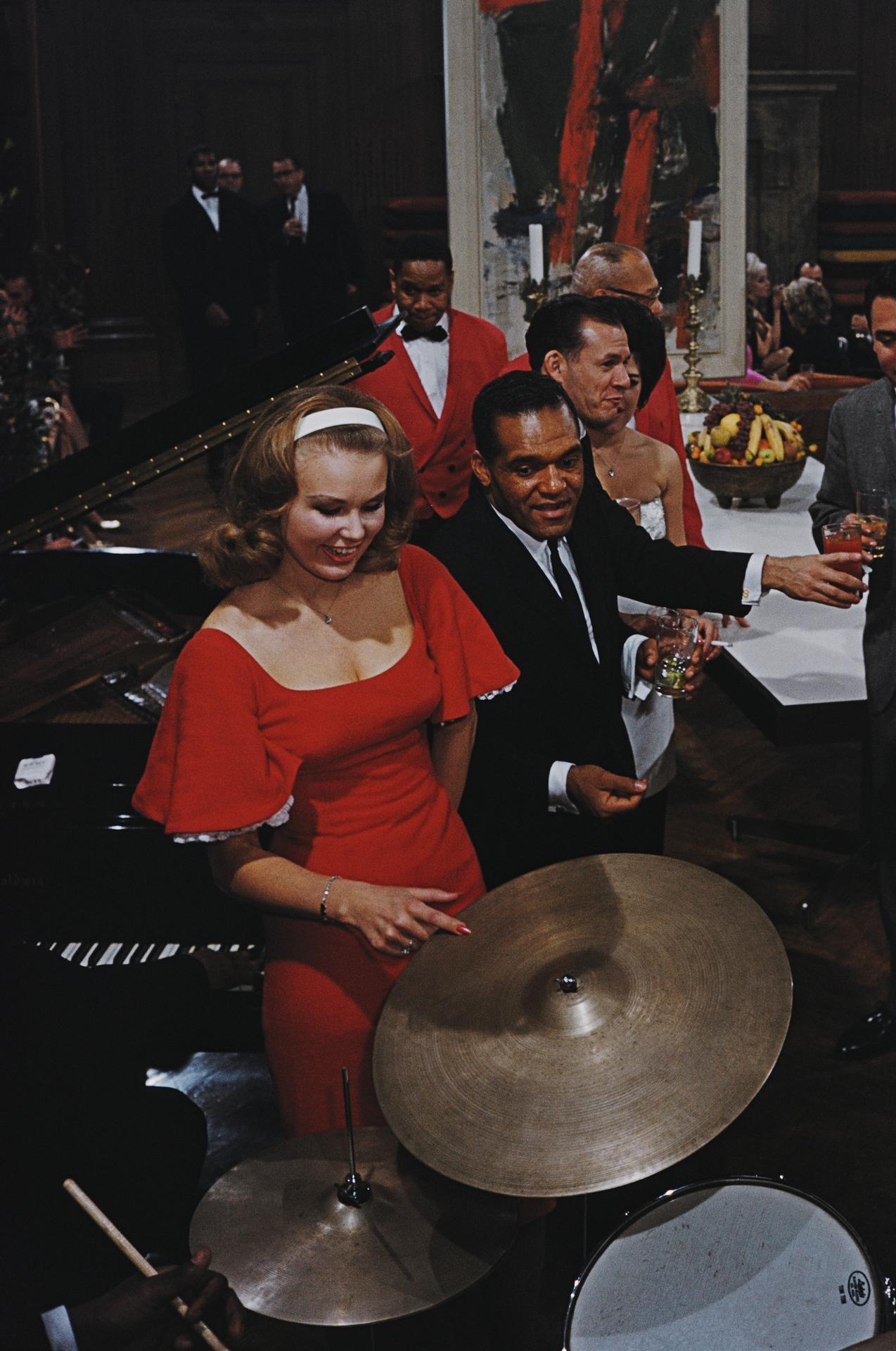 Party At The Playboy Mansion, Chicago, Estate Edition, Portrait Photograph For Sale 4