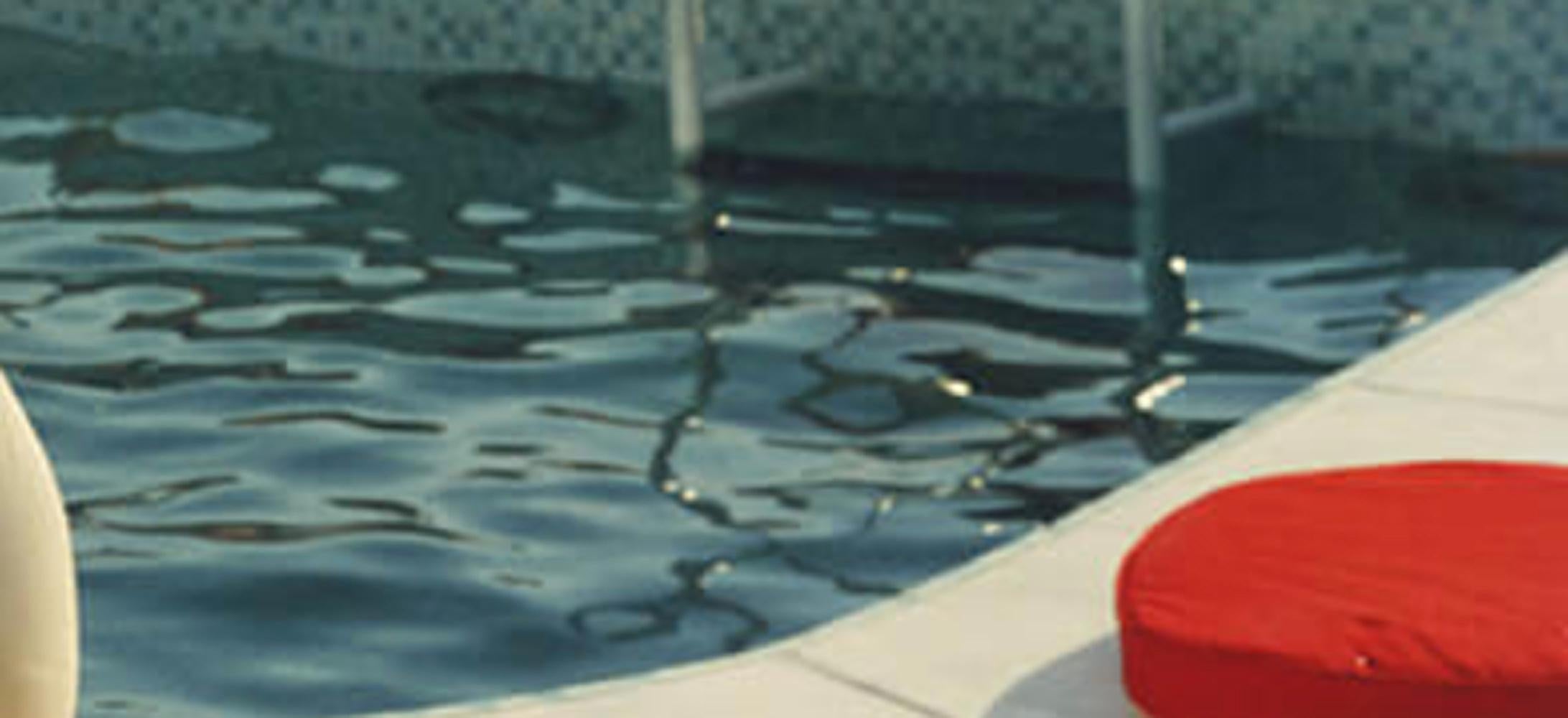 Penthouse Pool, Nachlass-Ausgabe, gerahmt – Photograph von Slim Aarons