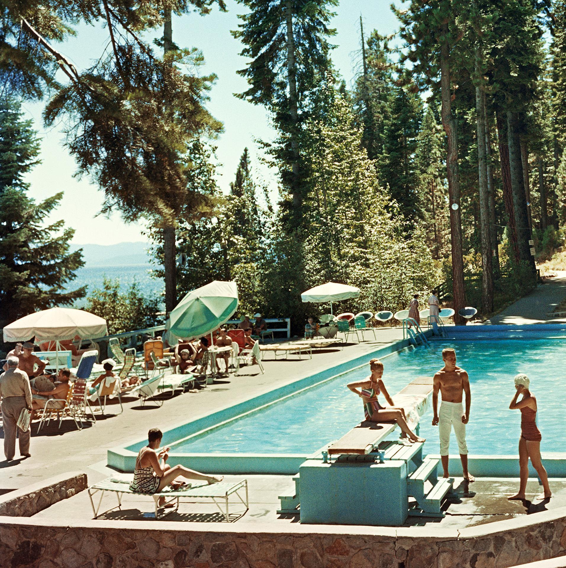 Piscina al lago Tahoe, Edizione Estate, Fotografia di paesaggio Montagne della Sierra Nevada in vendita 4