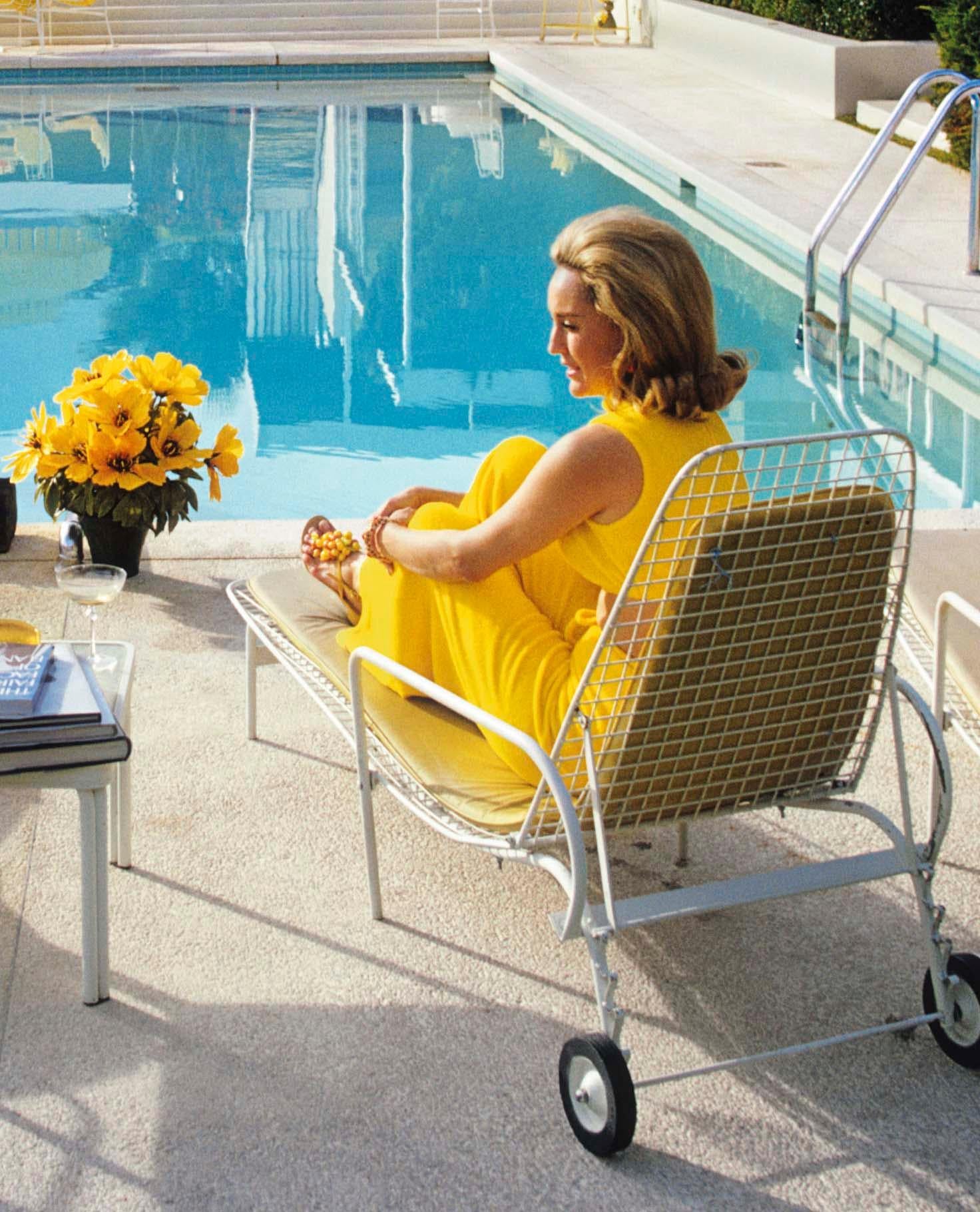 „Poolside Glamour“ von Slim Aarons, Nachlass gestempelt und limitiert, mehrere Größen im Angebot 3