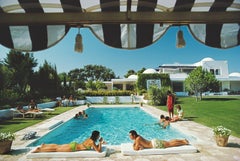 Junto a la piscina en Sotogrande, España, Edición Estate, fotografía de estilo «Mid-Century Modern»
