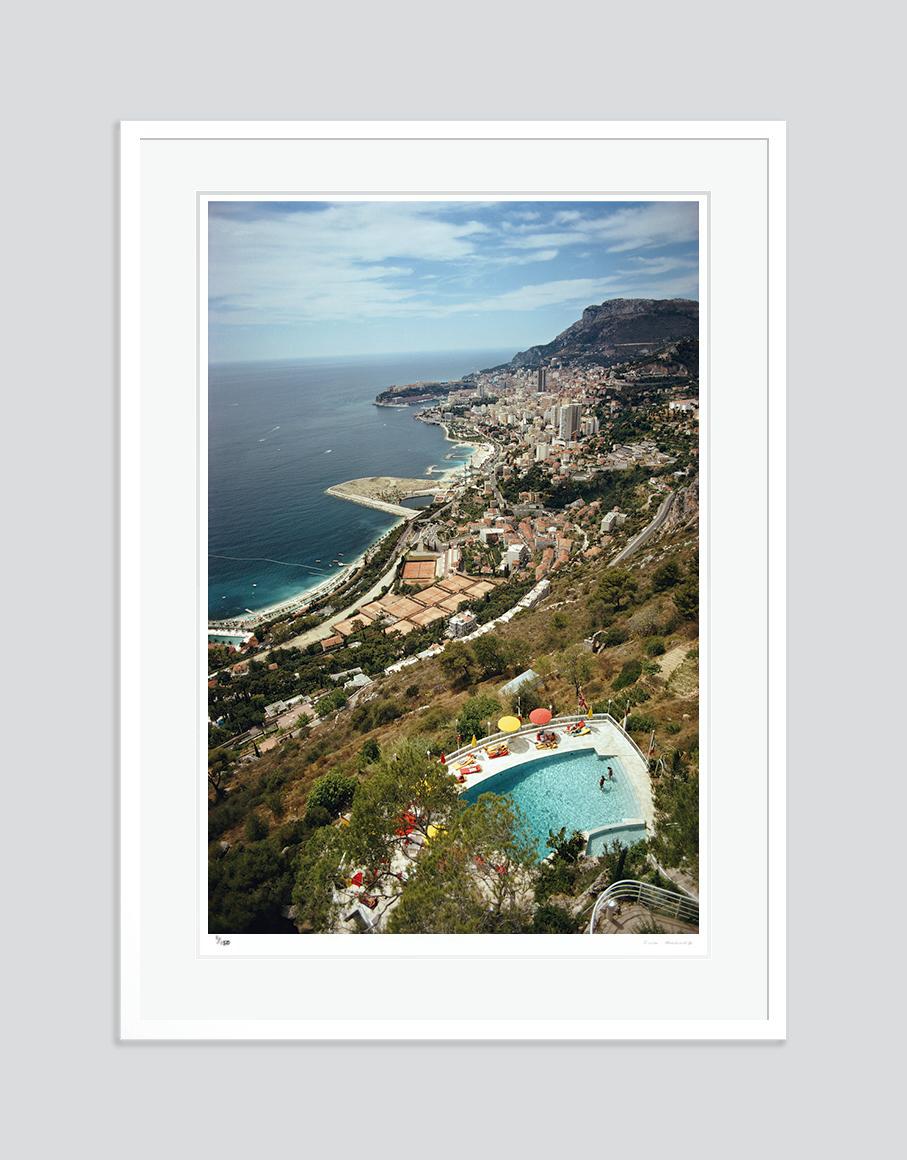 Roquebrune-Cap-Martin 1970 Slim Aarons Estate Stamped Edition en vente 2