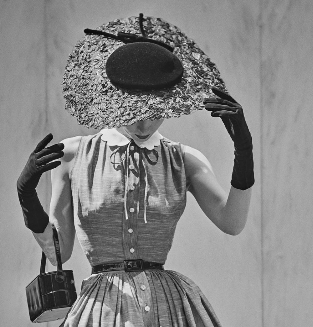 Saks Fifth Avenue Slim Aarons Impresión de edición limitada de la finca en venta 1