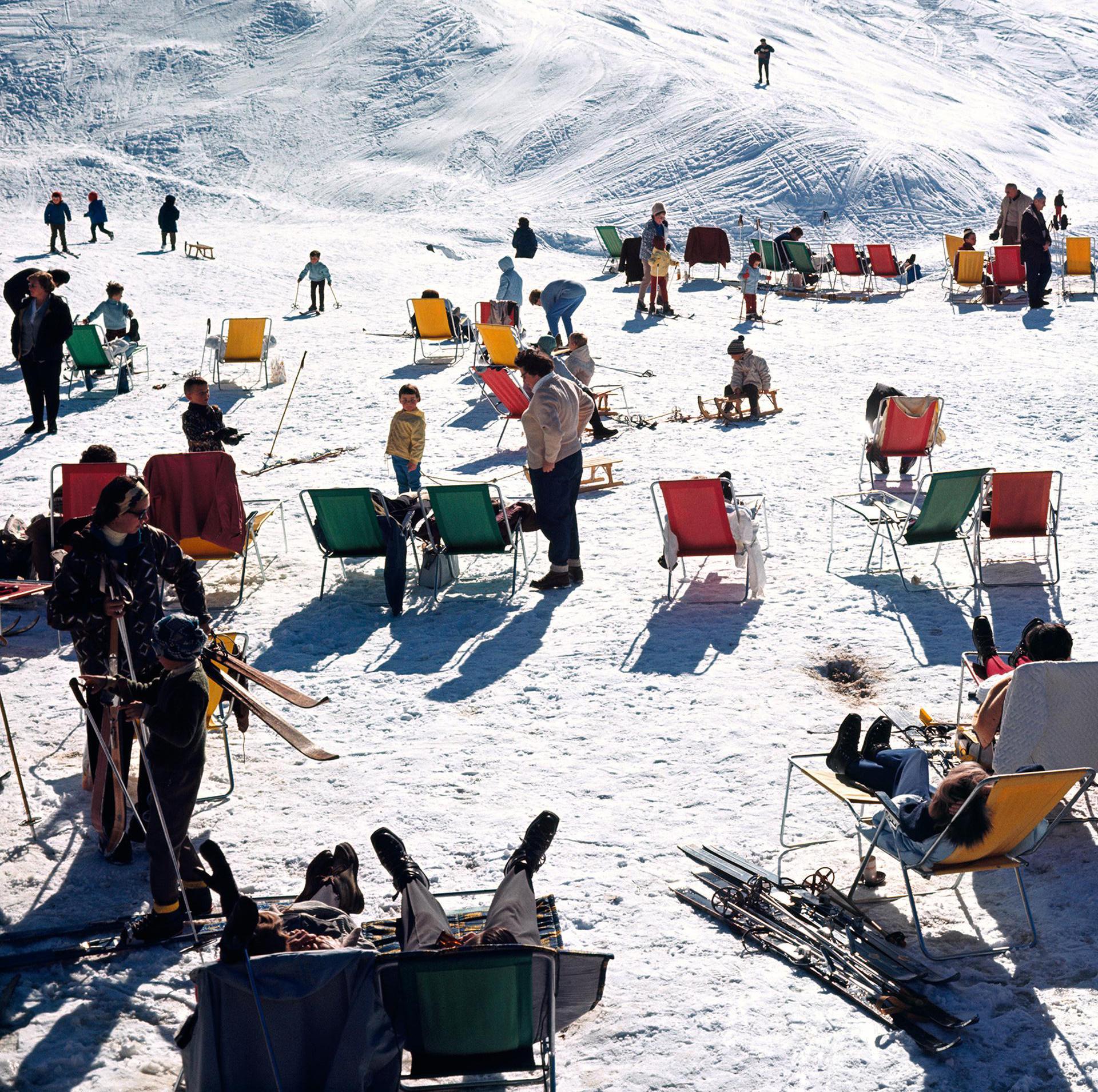 Skier in Verbier, Schweiz, Nachlassausgabe, Landschaftsfotografie im Angebot 1