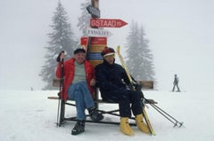 Skiing Holiday Slim Aarons - Imprimé estampillé de la succession