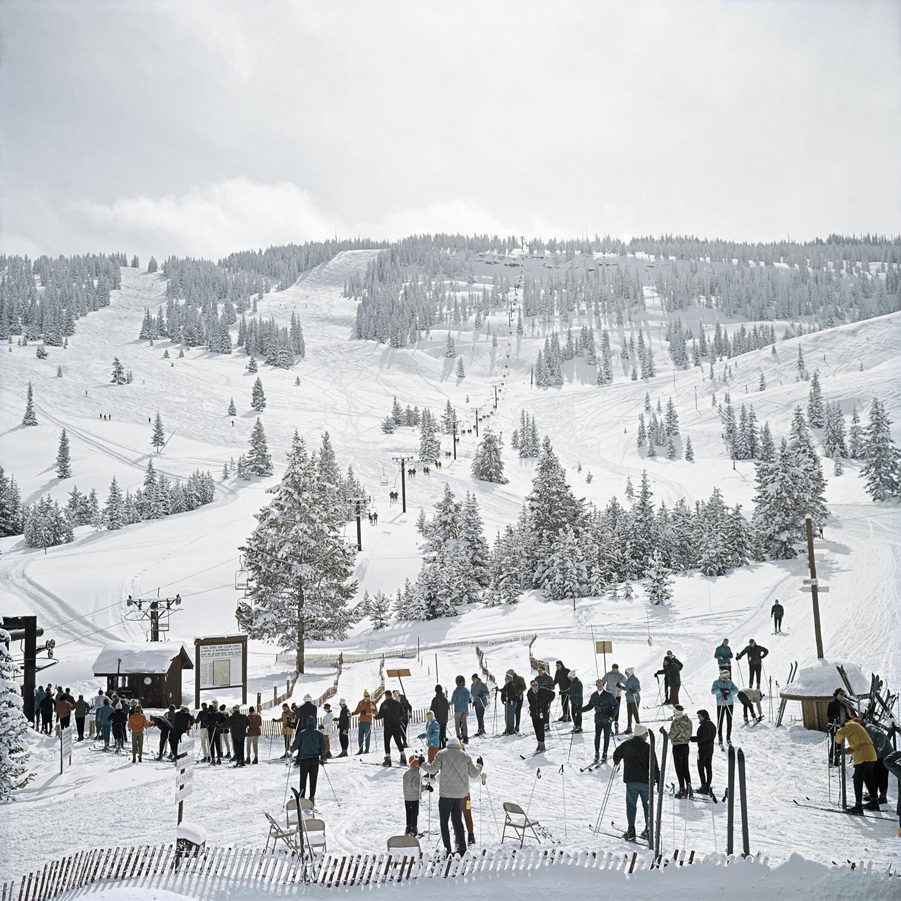 Slim Aarons Color Photograph - Skiing In Vail, Estate Edition, Mid-Century Modern Photograph