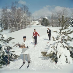 Skiing Waiters, (Slim Aarons Estate Edition)