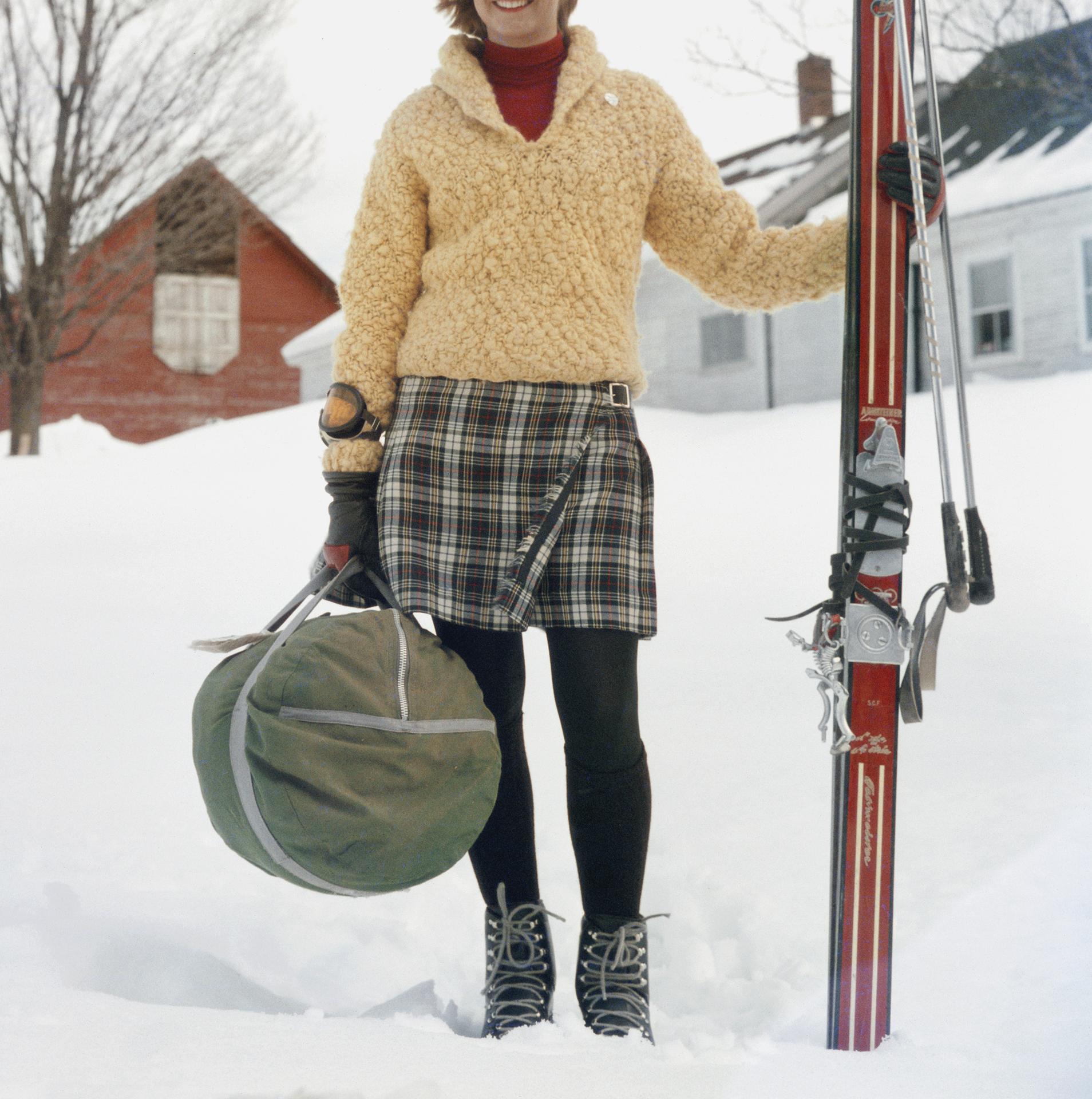 Skifahrende Waitress, Vermont, Nachlassausgabe, Porträtfotografie im Angebot 2
