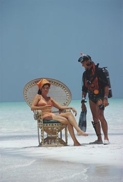 Vintage Slim Aarons A Friendly Chat in the Bahamas (Slim Aarons Estate Edition)