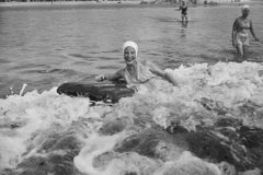 Slim Aarons 'Bailey's Beach, Newport' (plage de Bailey's, Newport)