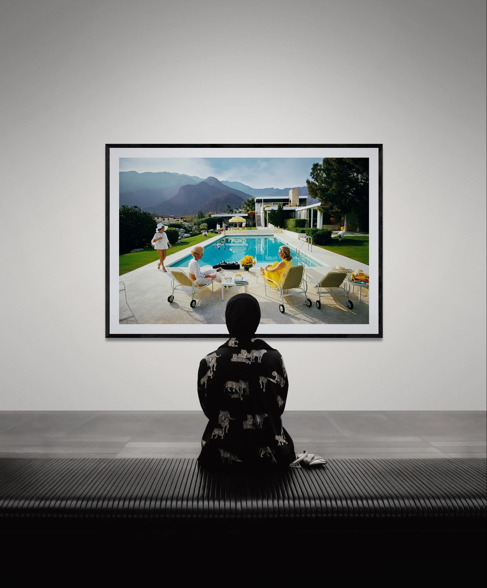 Slim Aarons « Catch Up By the Pool » Kaufmann Desert House en vente 1