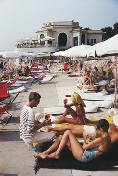 Slim Aarons 'Cocktails at Hotel Du Cap'