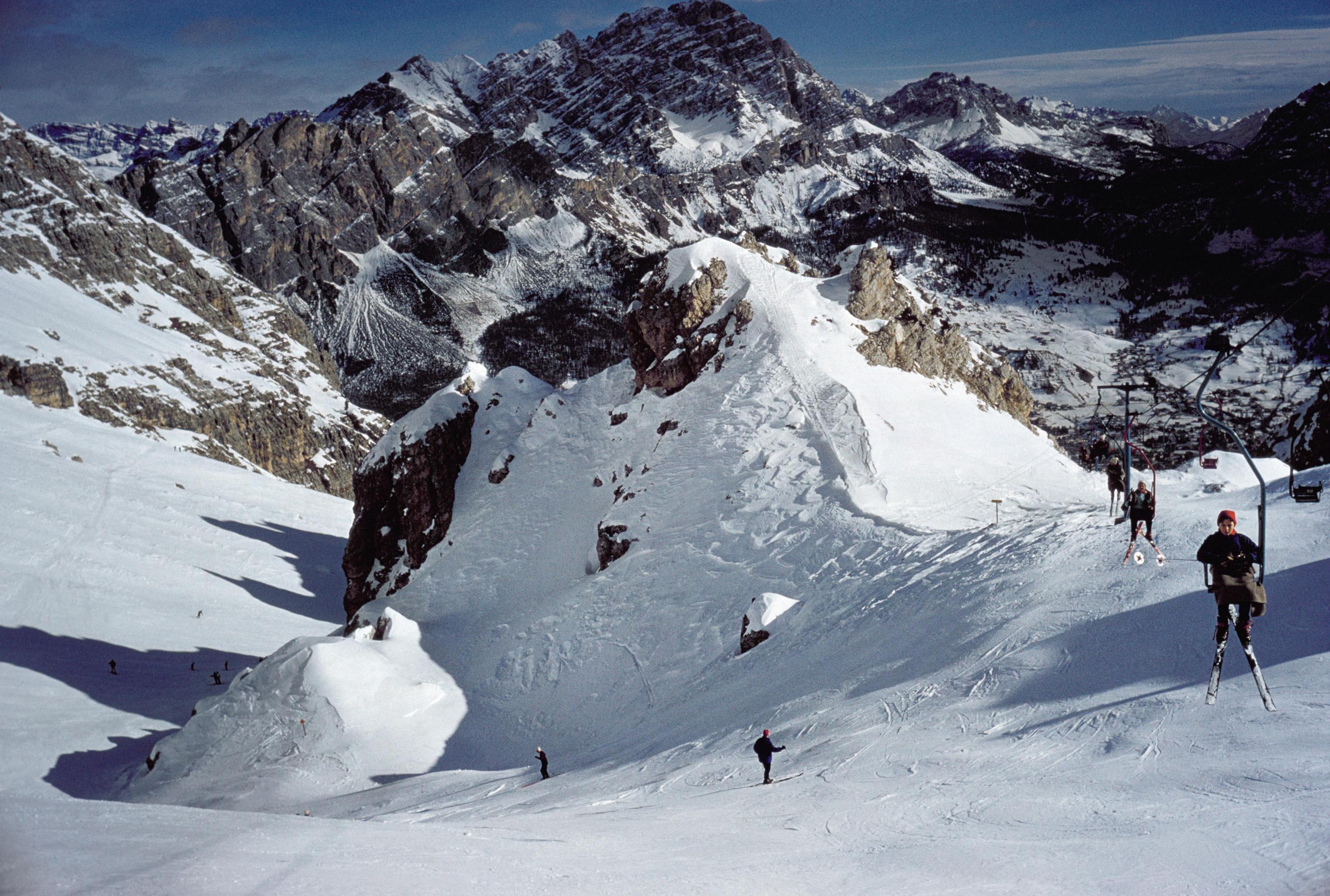 Slim Aarons, "Cortina d
Ampezzo" Photographie moderne du milieu du siècle dernier