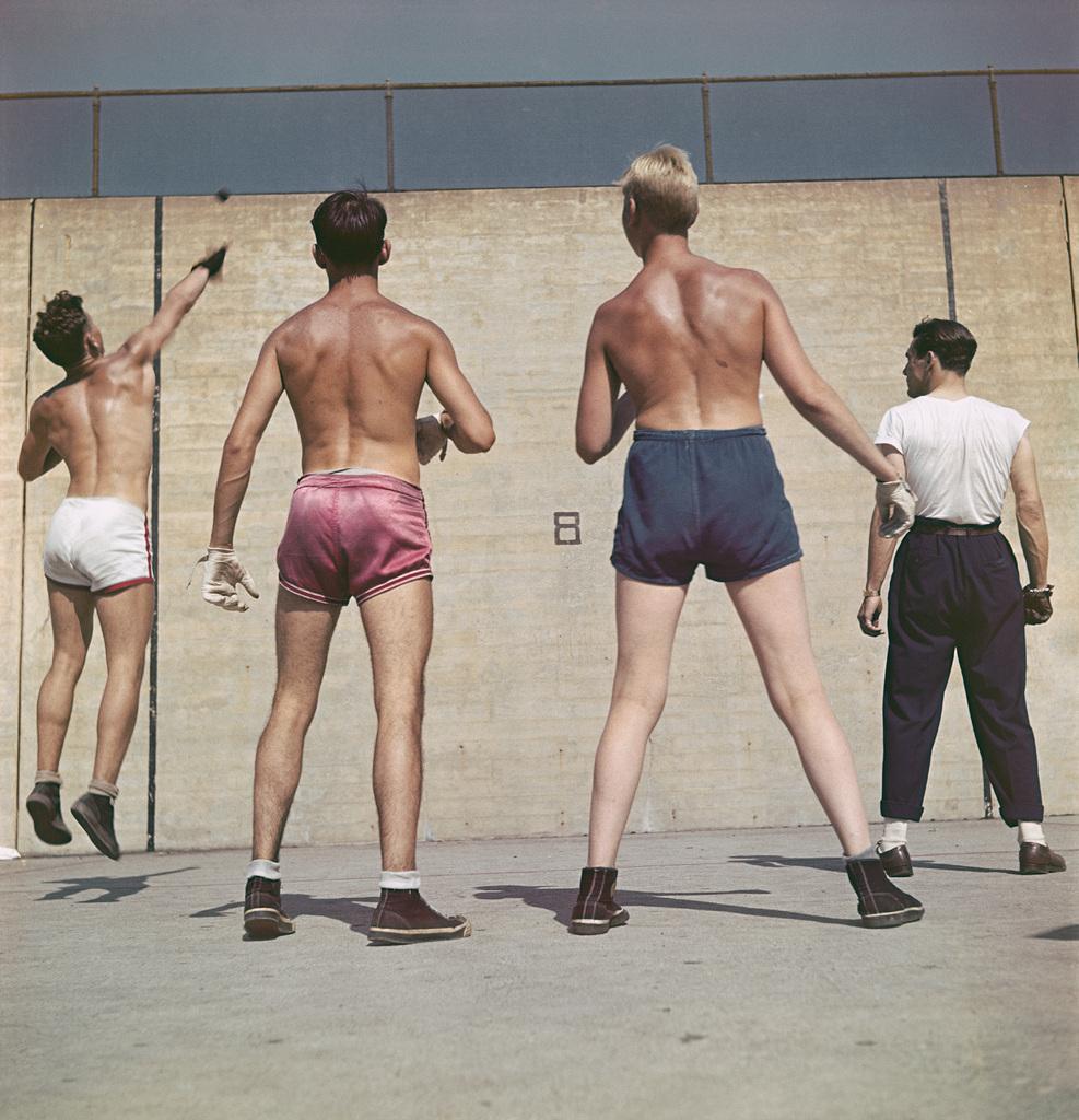 Slim Aarons Estate Stamped Edition 
Limited to 150 only 
	

Handball In Central Park

A group of young men playing handball at a court in the 95th Street playground, Central Park, New York City, 1947. 

(Photo by Slim Aarons). 


This photograph