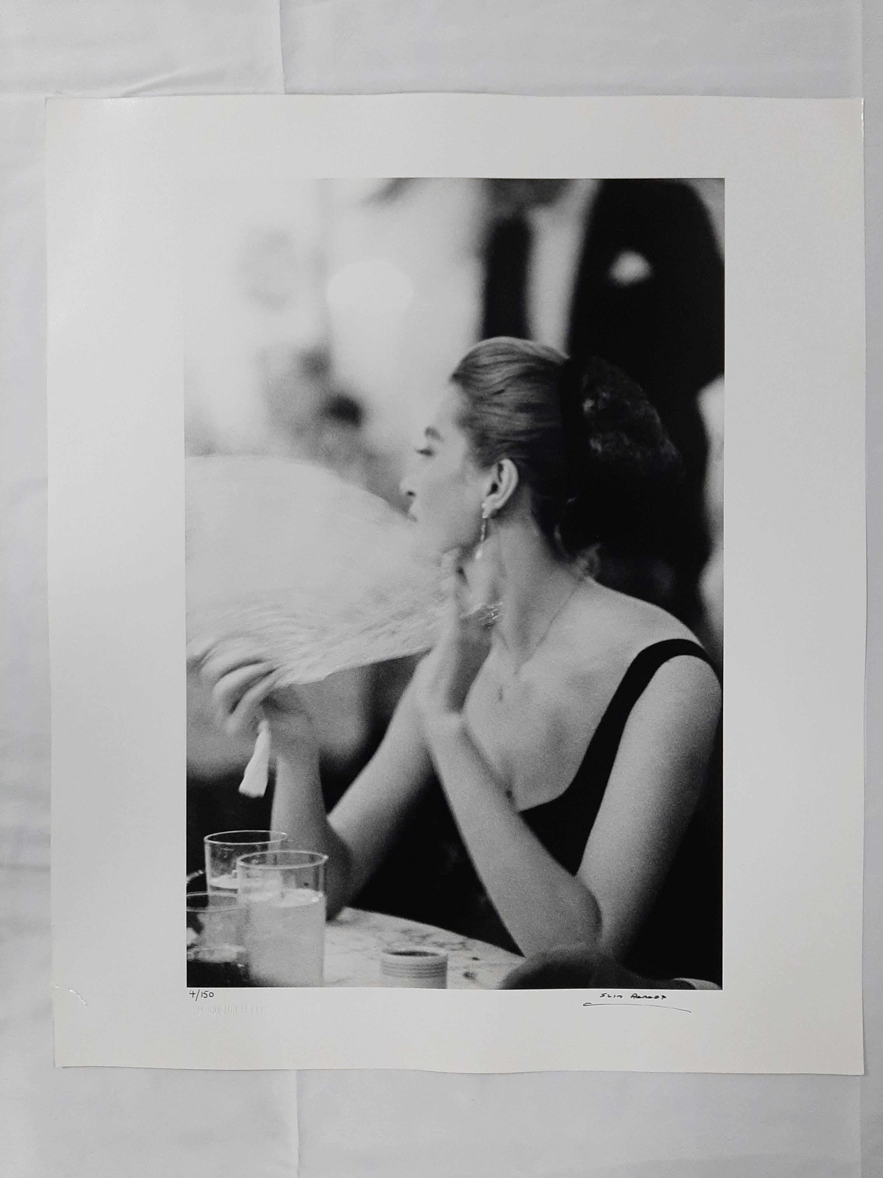 Stampa in edizione limitata firmata a mano da Slim Aarons - Capucine 1957 in vendita 2