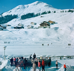 Slim Aarons Ice Bar In Lech 1960 Official Limited Estate Edition