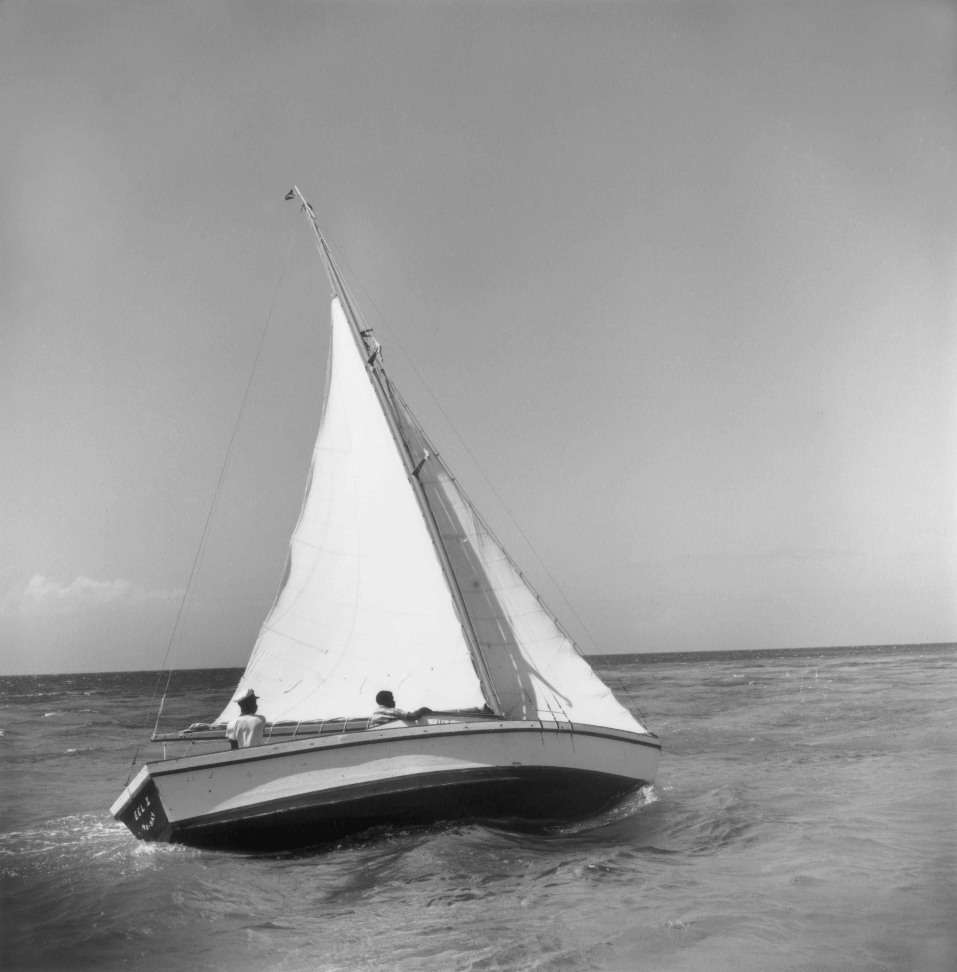 Jamaica Sea Sailing, 1953
Fiber print
Estate edition of 150
Signature stamped and hand numbered with Certificate of authenticity

1953: Two men sailing their yacht 'Eel II' in Jamaica.

Slim Aarons (1916-2006) worked mainly for society publications