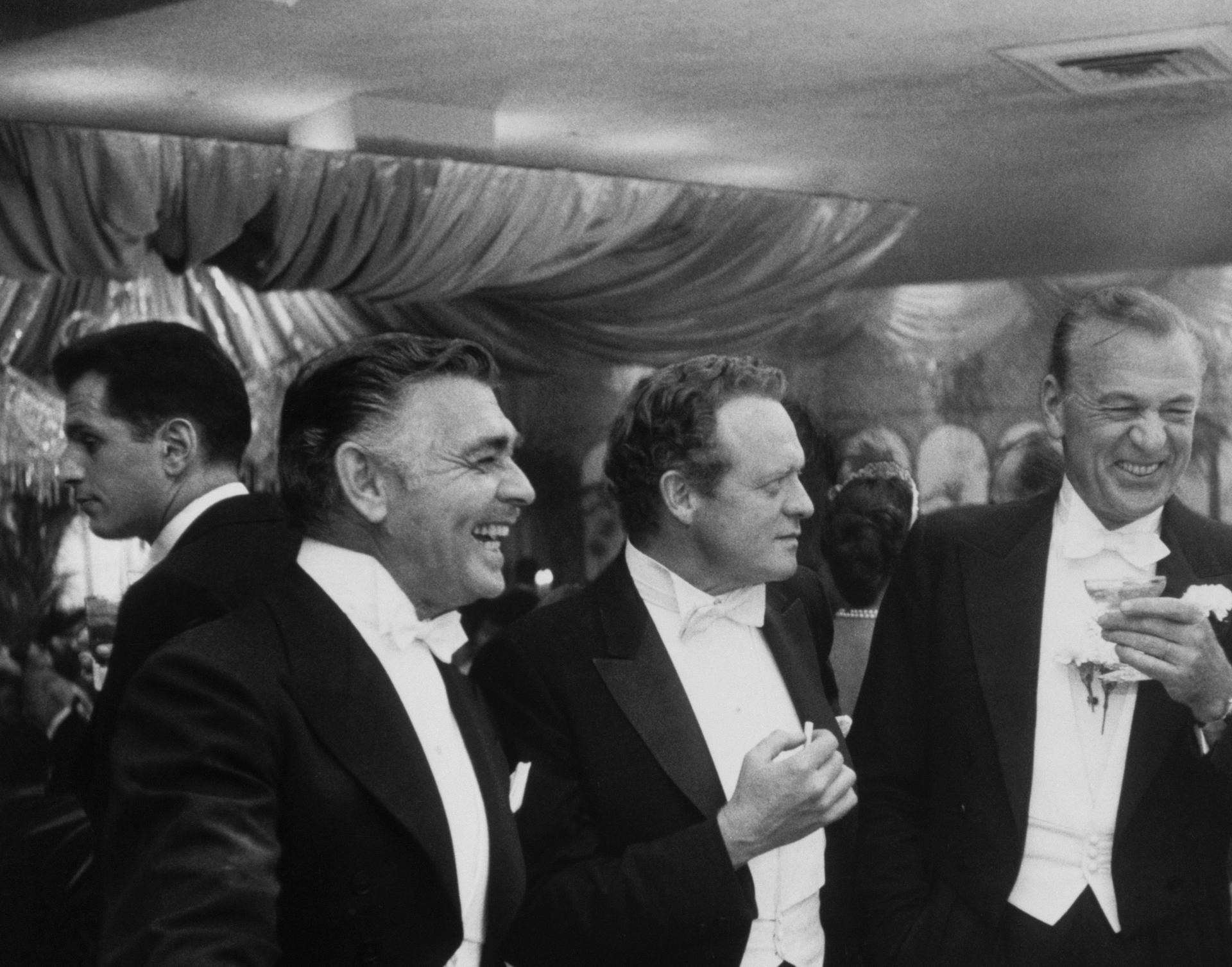 « King's of Hollywood » de Slim Aarons (New Year's at Romanoff's) en vente 5