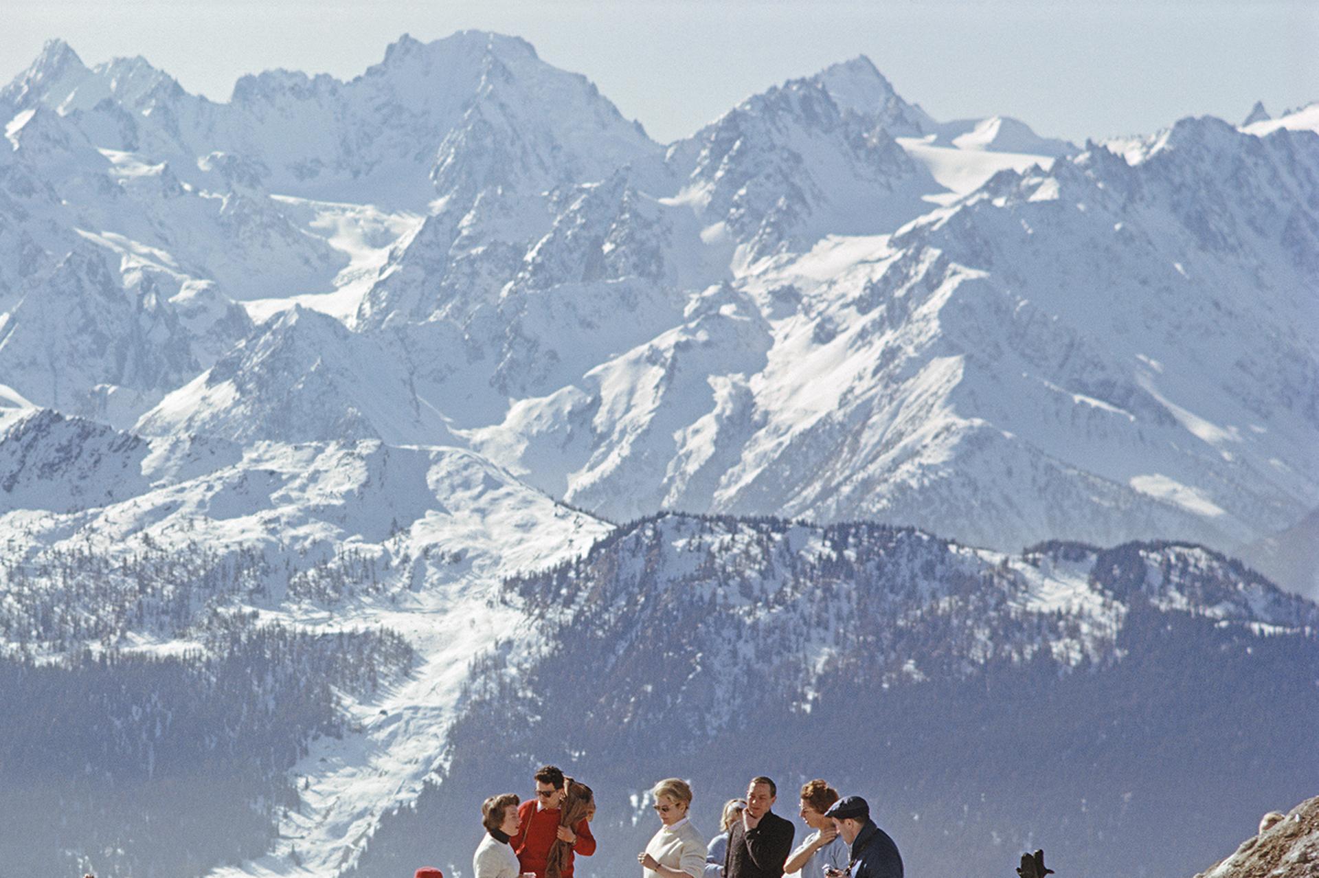 Slim Aarons „Lounging in Verbier“ (Nachlassausgabe von Slim Aarons) im Angebot 4