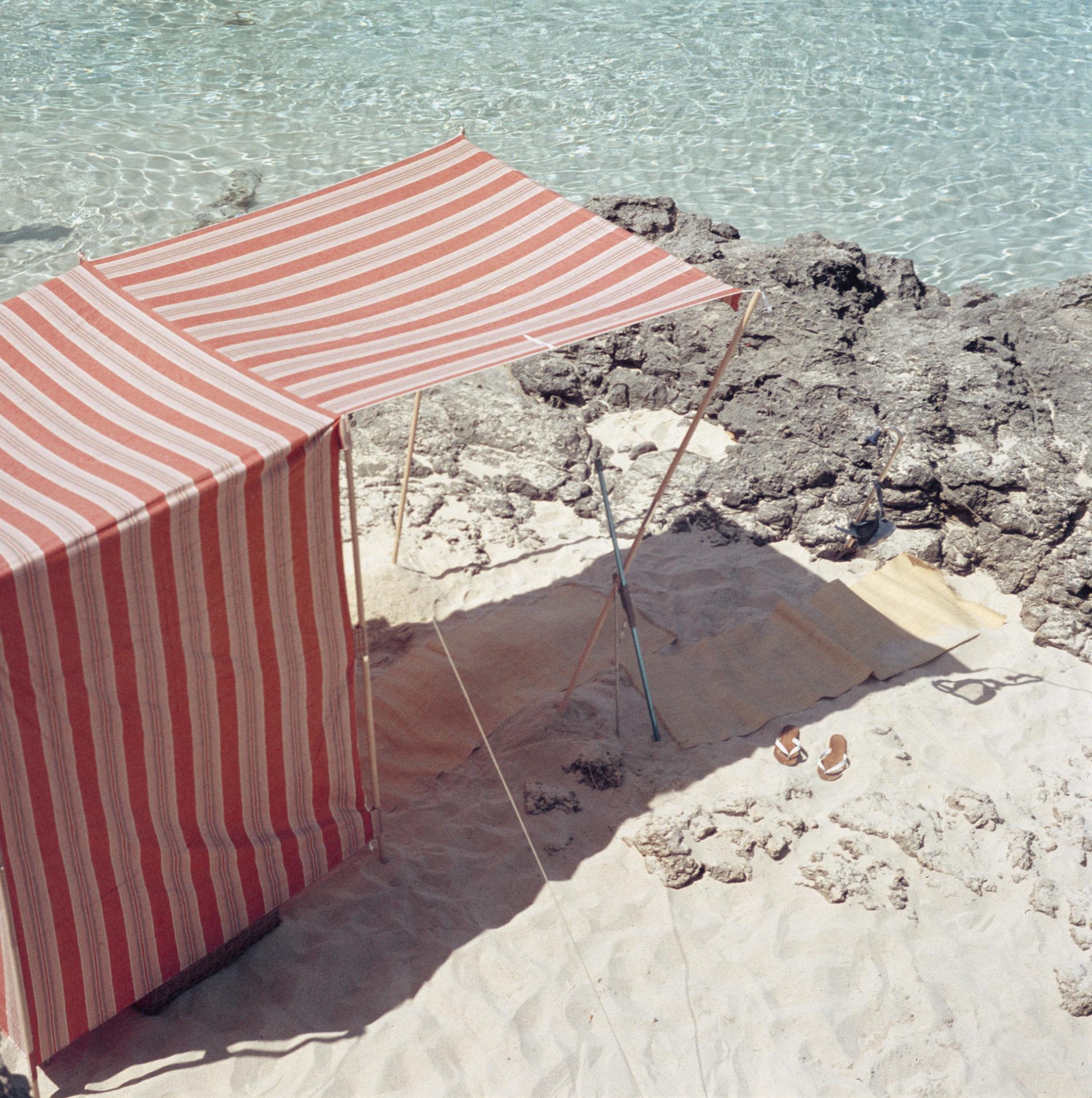 Marietine Birnie, Blue Lagoon, Malta, Nachlassausgabe, Porträtfotografie im Angebot 1